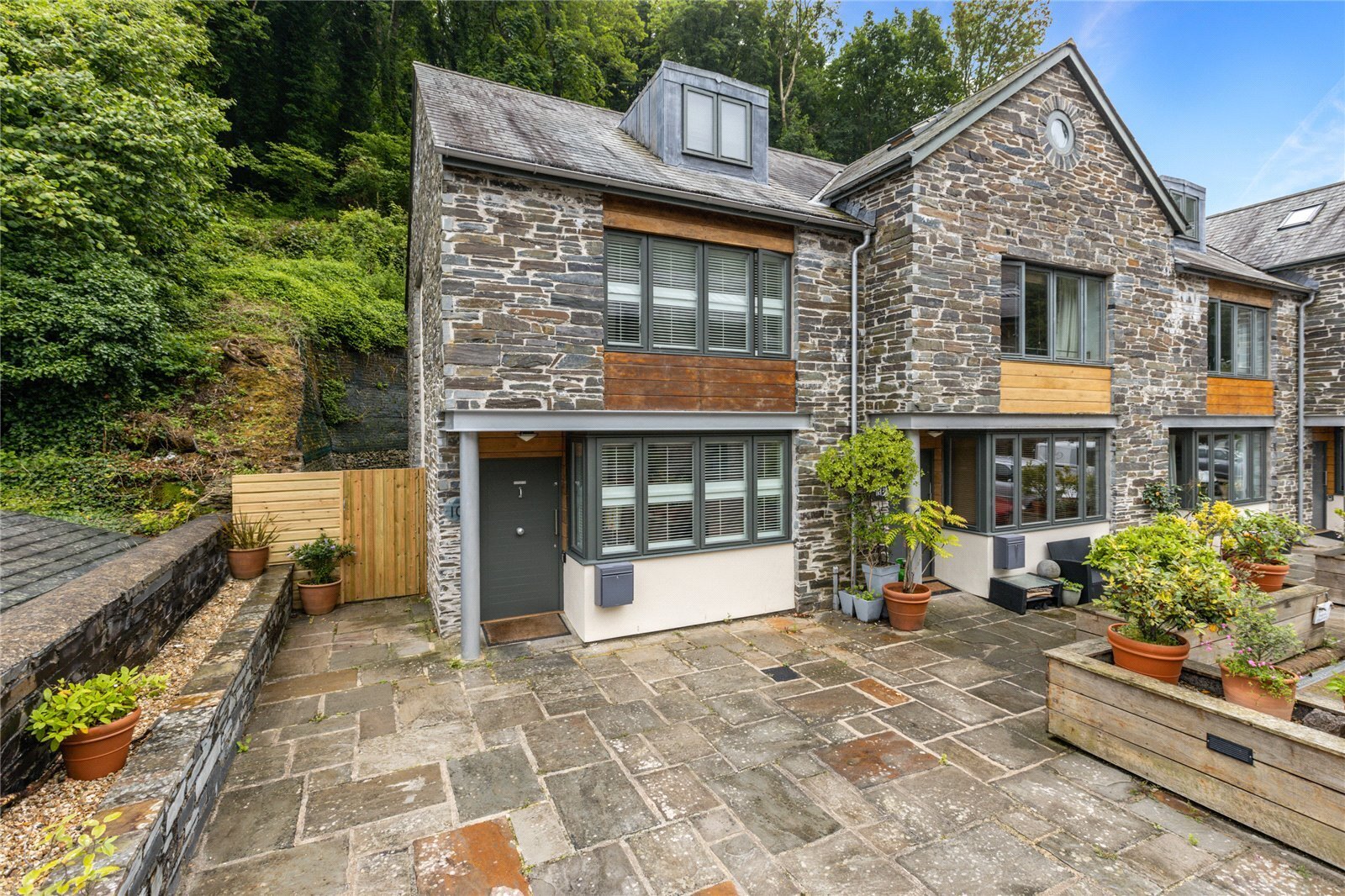 3 bedroom property for sale in 10 Pottery Cottages, Warfleet Creek Road