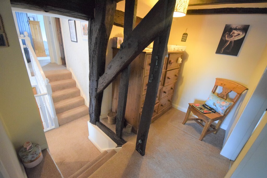 4 bedroom property for sale in Highfield Lane, Trumfleet, Doncaster Offers in the region of £