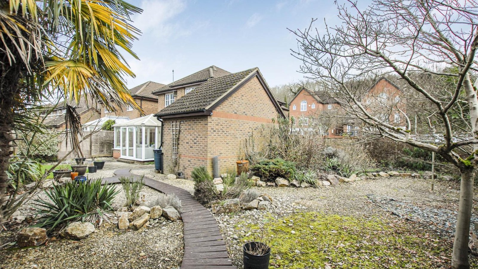 3 bedroom property for sale in Barrington Drive, Harefield £725,000