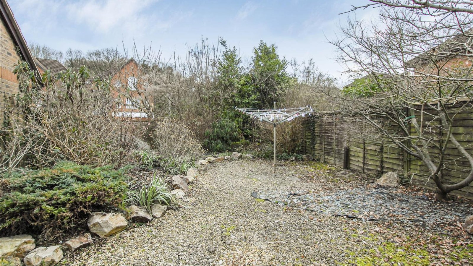 3 bedroom property for sale in Barrington Drive, Harefield £725,000