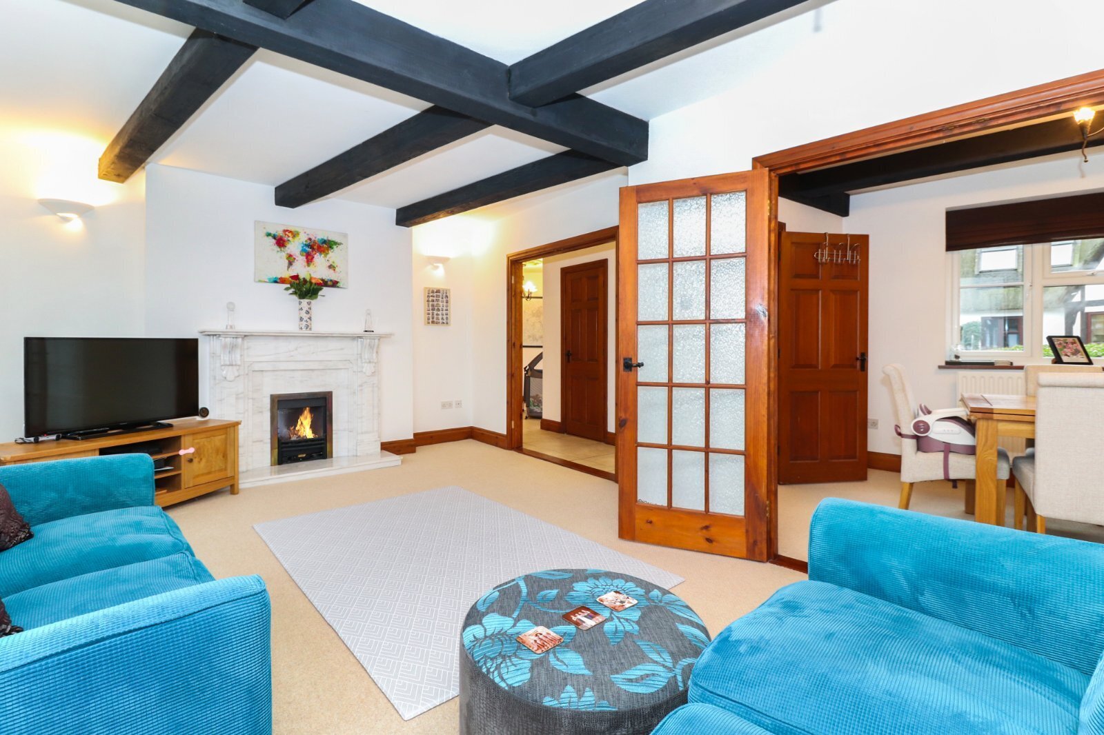 3 bedroom property for sale in Court, Dairy Way, Abbots Langley, Herts, WD5 Offers 3 bedroom property for sale in Court, Dairy Way, Abbots Langley, Herts, WD5 Offers