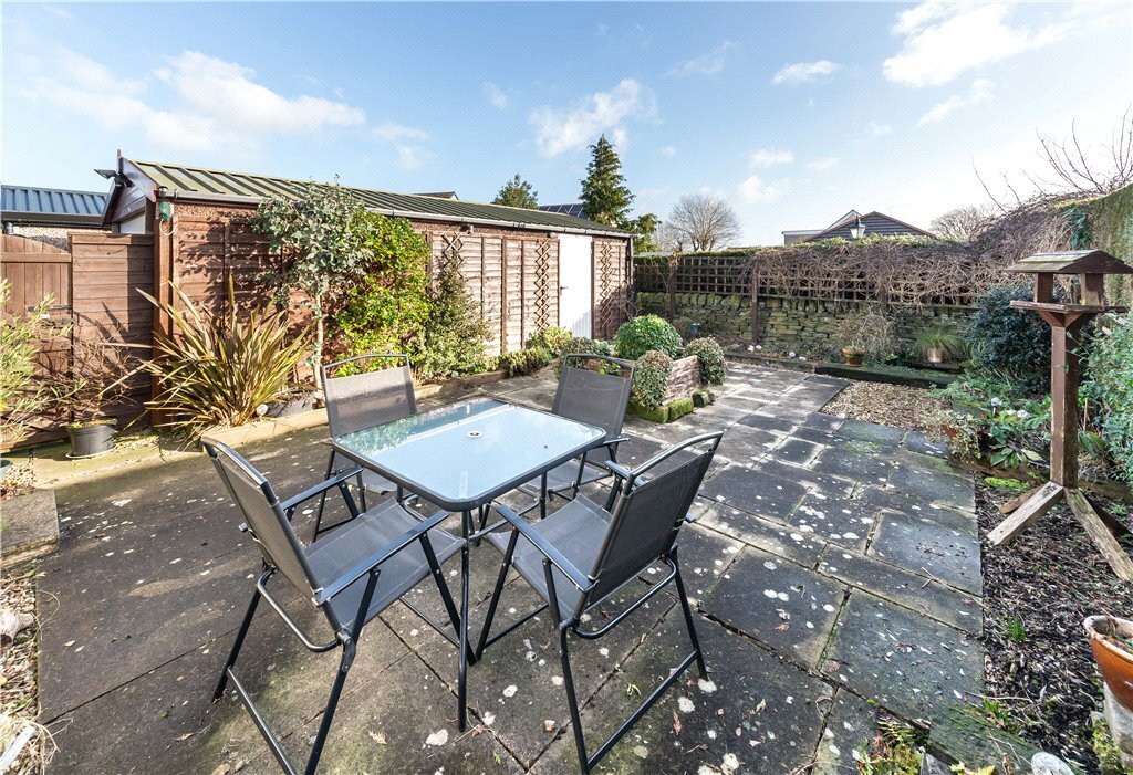 2 bedroom property for sale in Hazel Heads, Baildon, BD17 Guide price