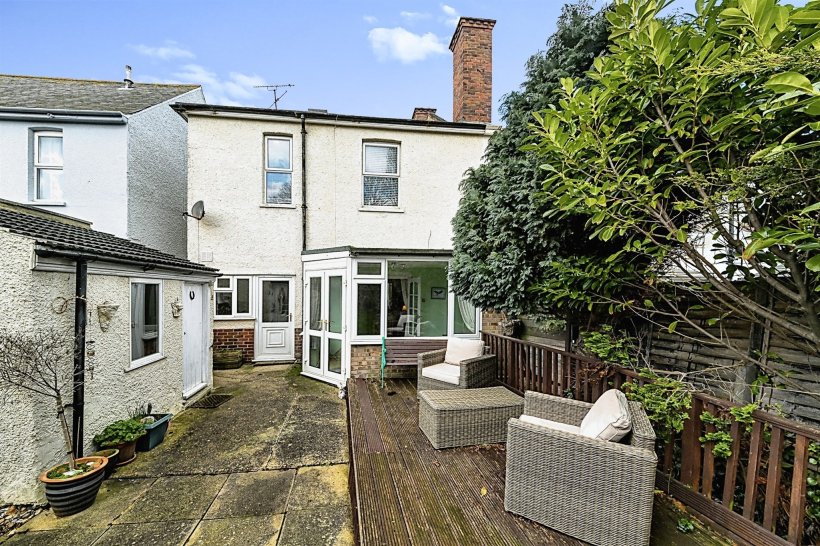 Seagate Road, Hunstanton 3 bedroom semidetached house William H Brown