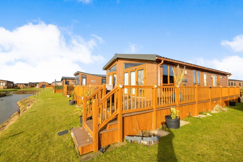 Orby Road, Burgh Le Marsh, Skegness 2 bedroom park home William H Brown