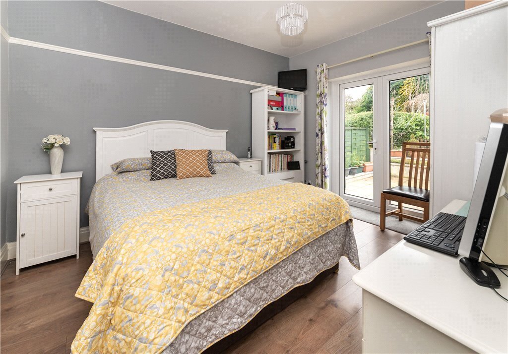 2 bedroom property for sale in Temple Rhydding Drive, Baildon, BD17