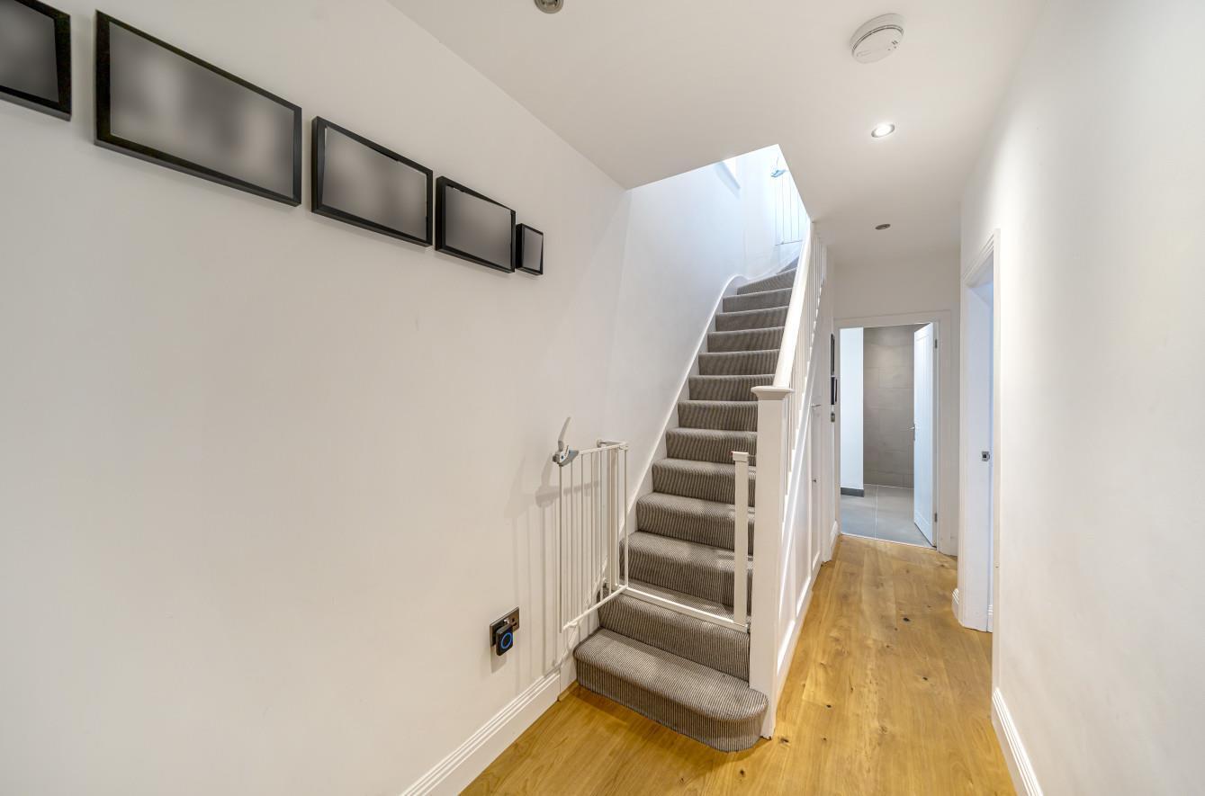 3 bedroom property for sale in Langley Park Road, Iver Offers in