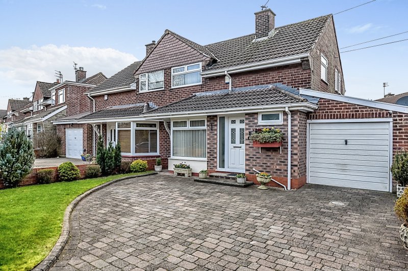 3 bedroom property for sale in Northway, Maghull, Liverpool, Merseyside