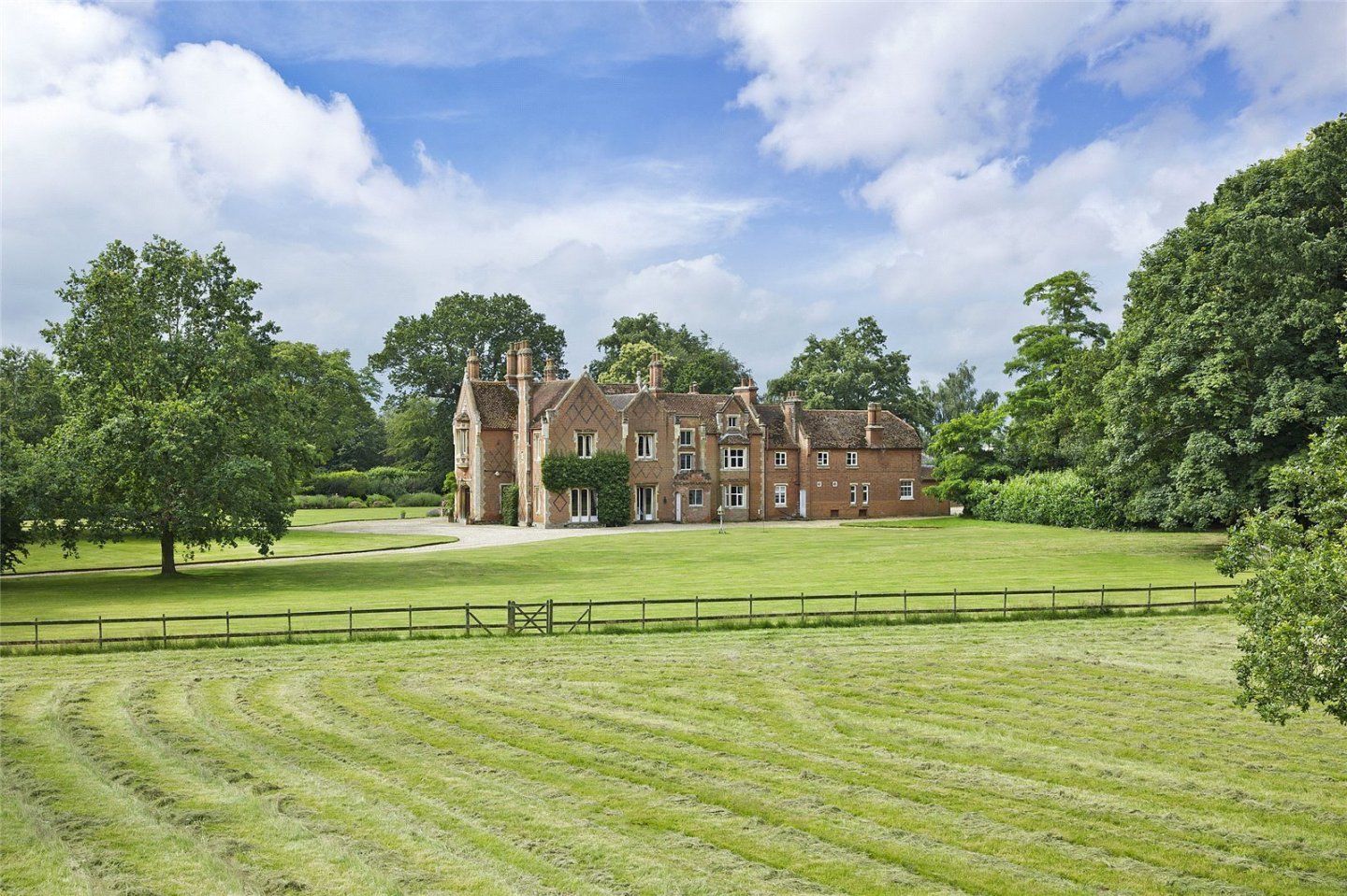 JacksonStops 12 bedroom property for sale in Holbrook, Ipswich