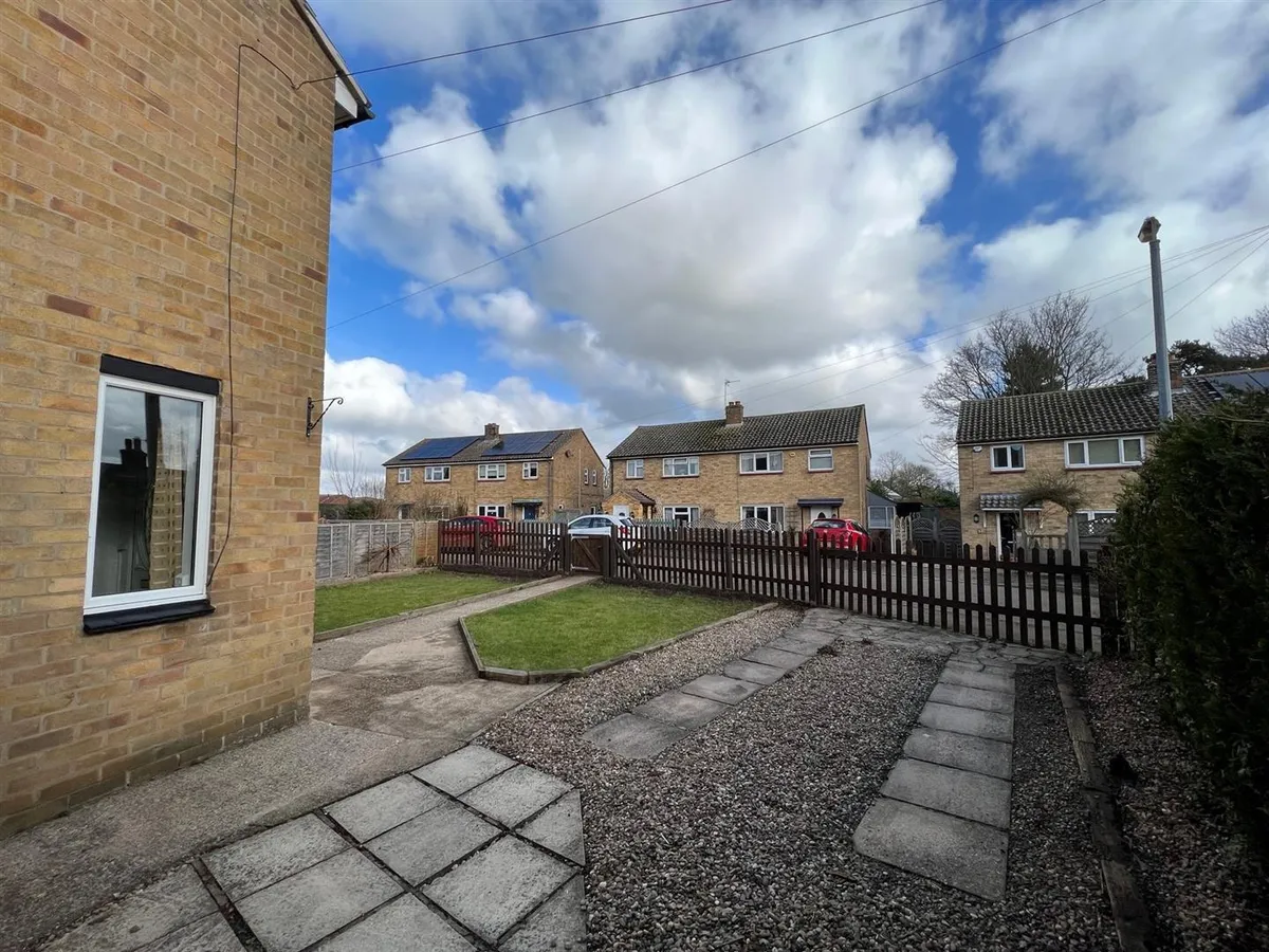 LINGS CLOSE, EATON, VALE OF BELVOIR