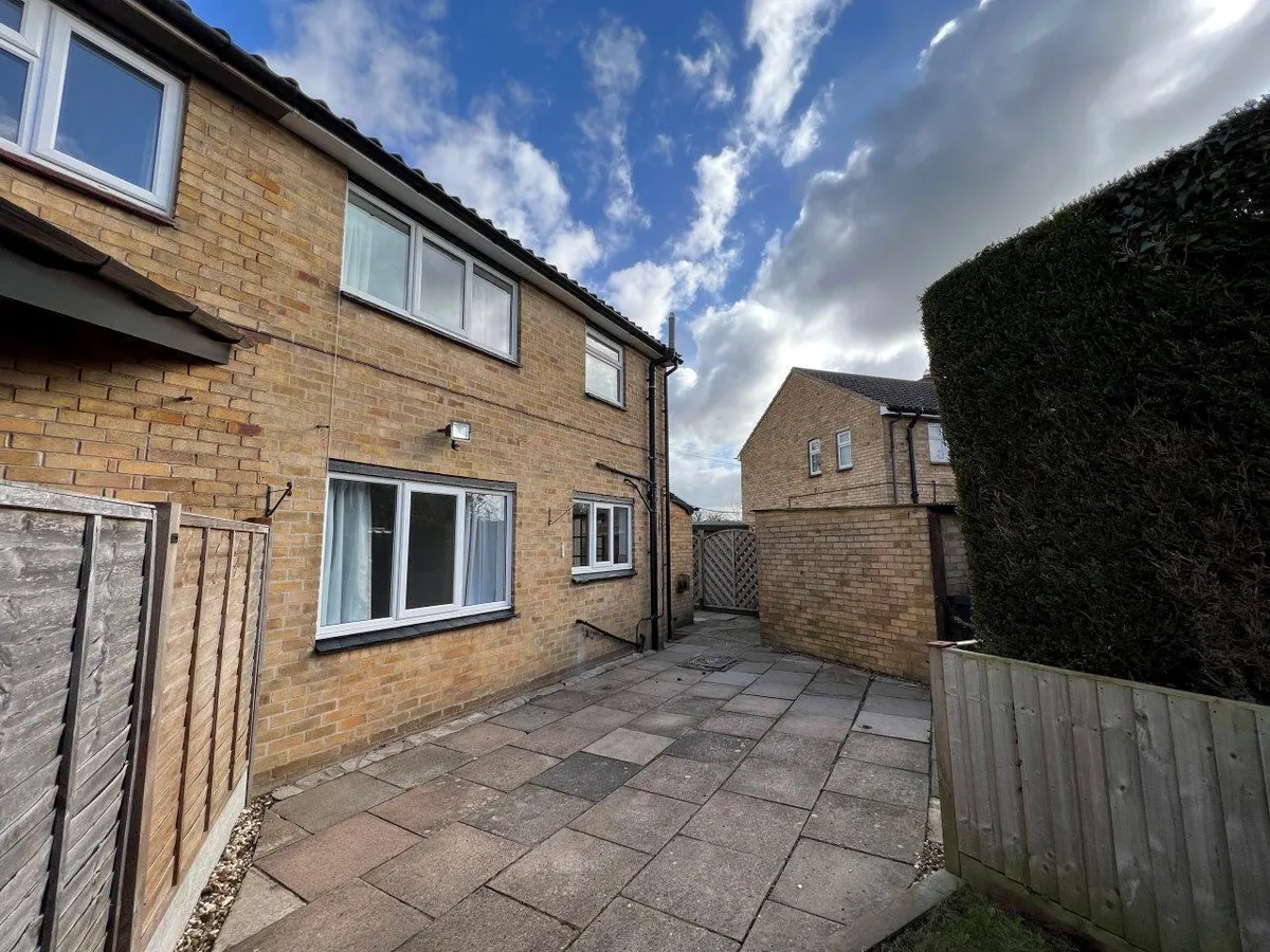 LINGS CLOSE, EATON, VALE OF BELVOIR