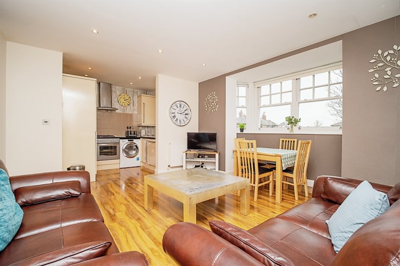 Bincleaves Road, Weymouth 2 bedroom apartment Bagshaws Residential