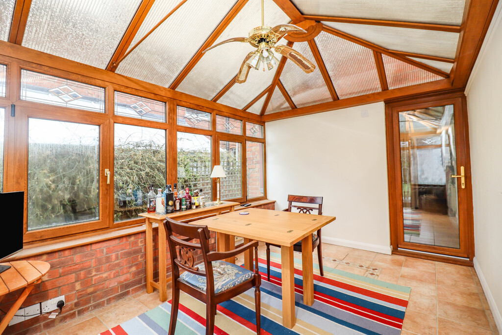 3 bedroom property in Murray Road, Rugby Guide price £279,950