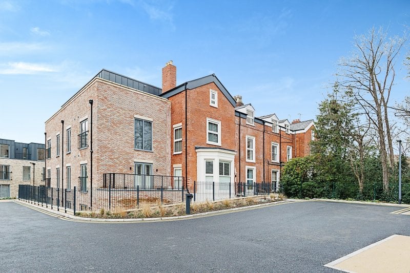 2 bedroom property for sale in Wilmslow Road, Didsbury, Manchester