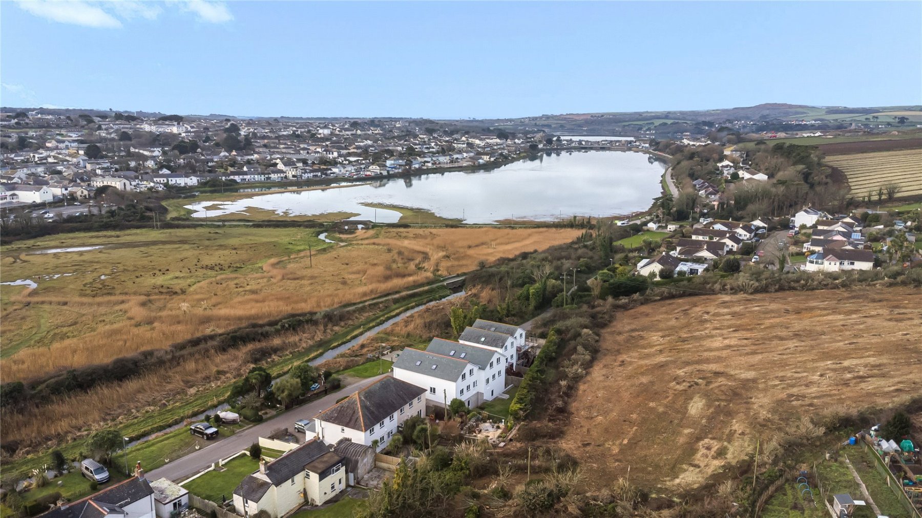 4 bedroom property for sale in Glebe Row, Phillack, Hayle, TR27 Guide