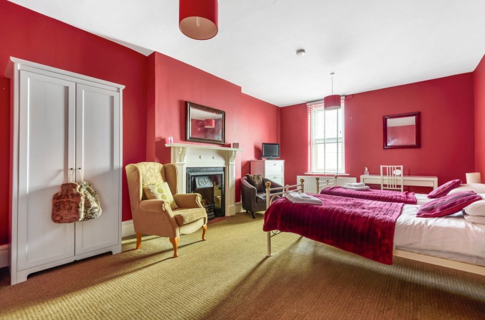 6 bedroom property for sale in Spa Road, Llandrindod Wells, Powys, LD1 Guide price £425,000