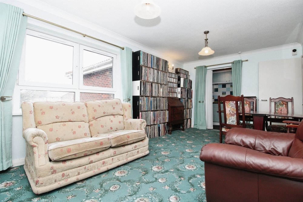 1 bedroom property for sale in Danescourt Way, Llandaff, Cardiff Offers over £80,000