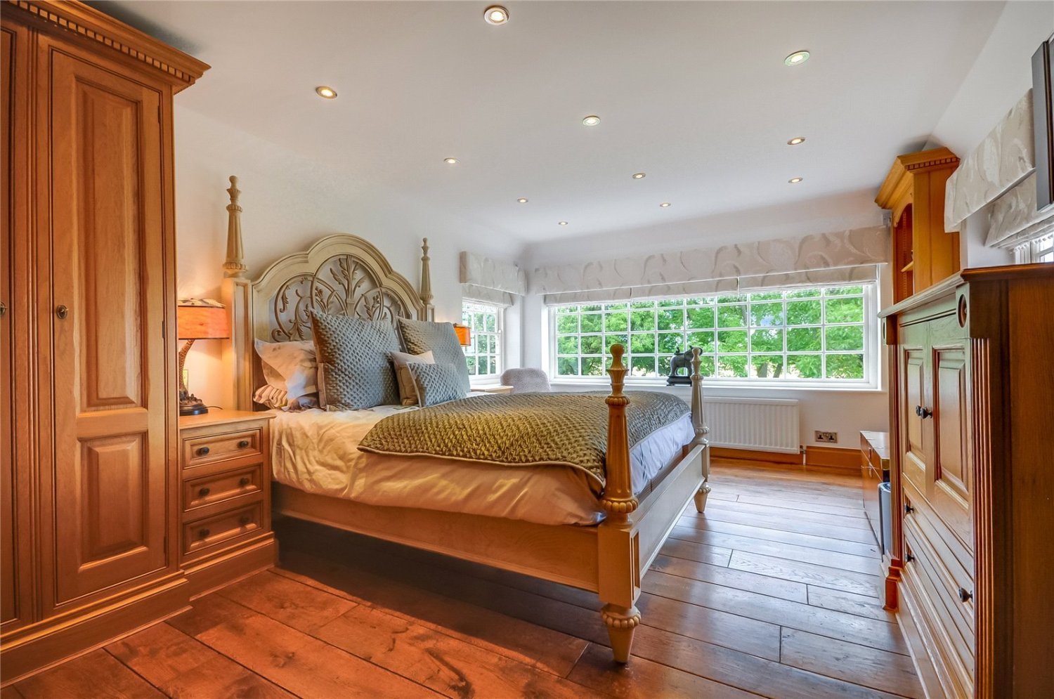 JacksonStops 5 bedroom property for sale in Navestock Heath