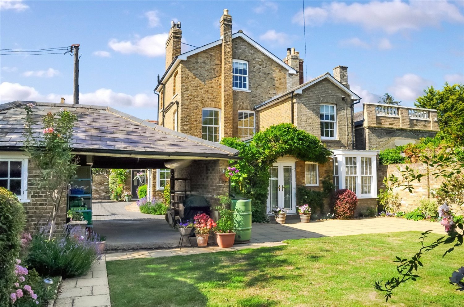 JacksonStops 5 bedroom property for sale in Woodhouse Lane, Little