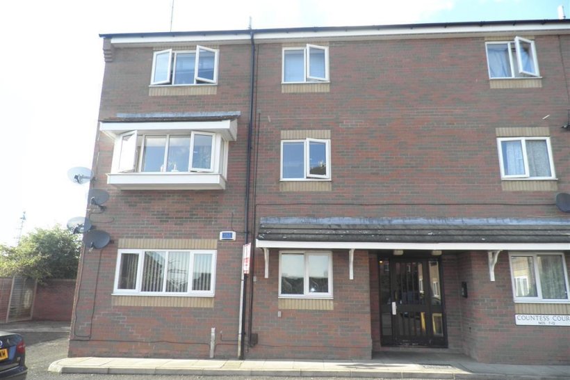 Countess Road, NORTHAMPTON 2 bedroom flat William H Brown