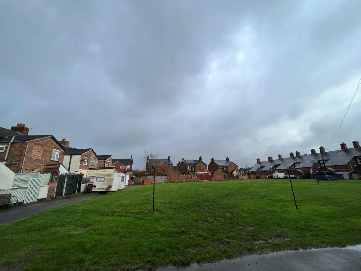 WEST SIDE ASFORDBY HILL, MELTON MOWBRAY