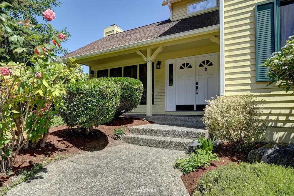 32222 8th Ave SW, Federal Way, WA 98023