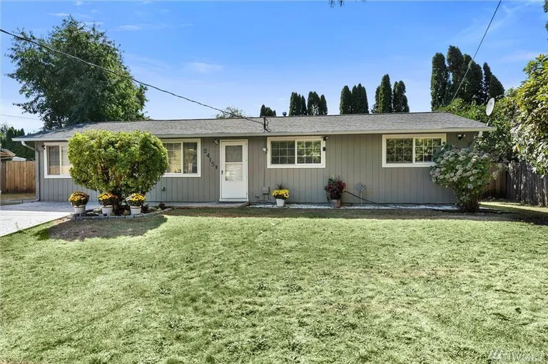 2415 SW 332nd St, Federal Way, WA 98023