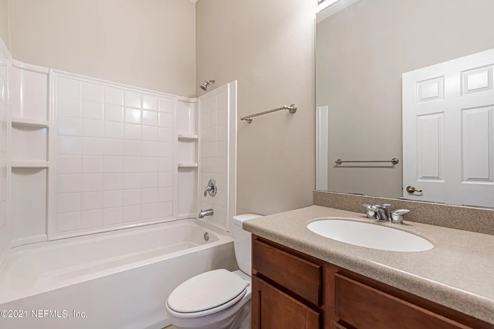 6142 Clearsky Dr, Jacksonville, FL 32258