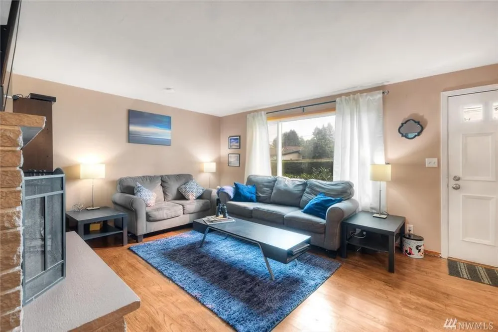 12047 24th Ave S, Seattle, WA 98168