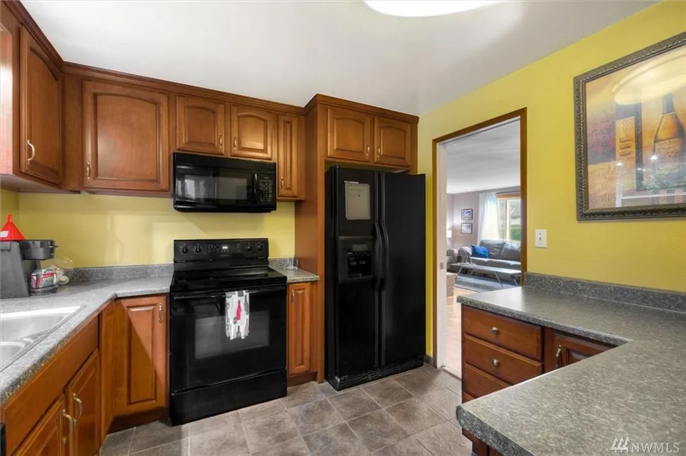 12047 24th Ave S, Seattle, WA 98168