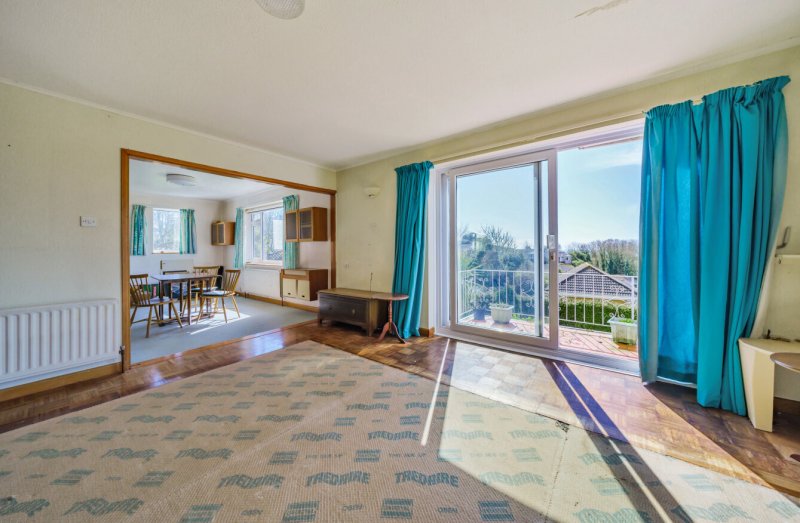 4 bedroom property for sale in St. Road, Looe, Cornwall, PL13