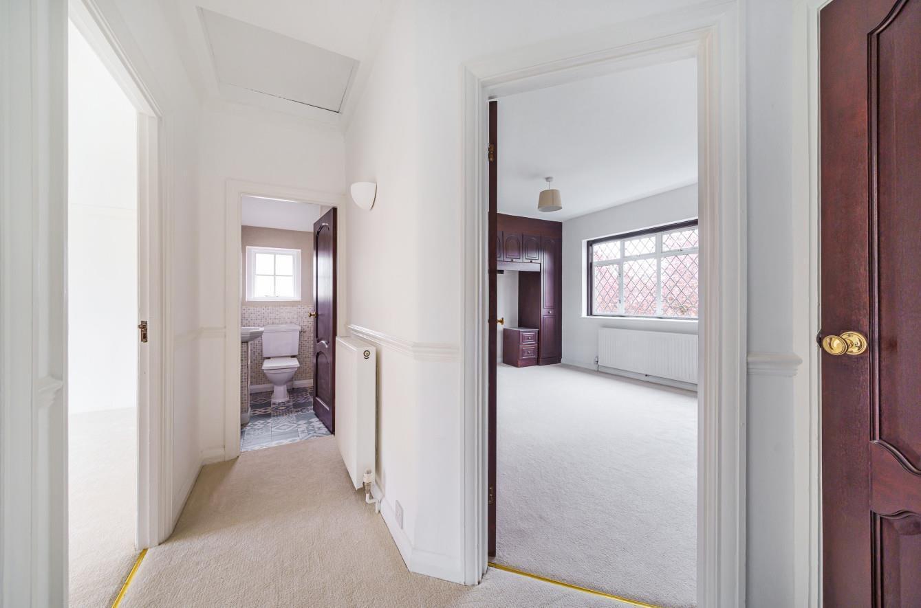 4 bedroom property for sale in Tilehouse Way, Denham £875,000