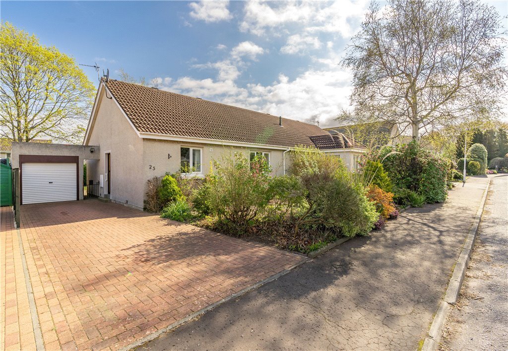 2 bedroom house for sale in Ruthven Place, St. Andrews, KY16. Rettie