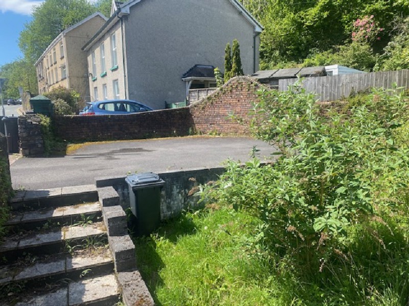 3 bedroom property for sale in Gurnos Road, Ystalyfera, Swansea. £145,000