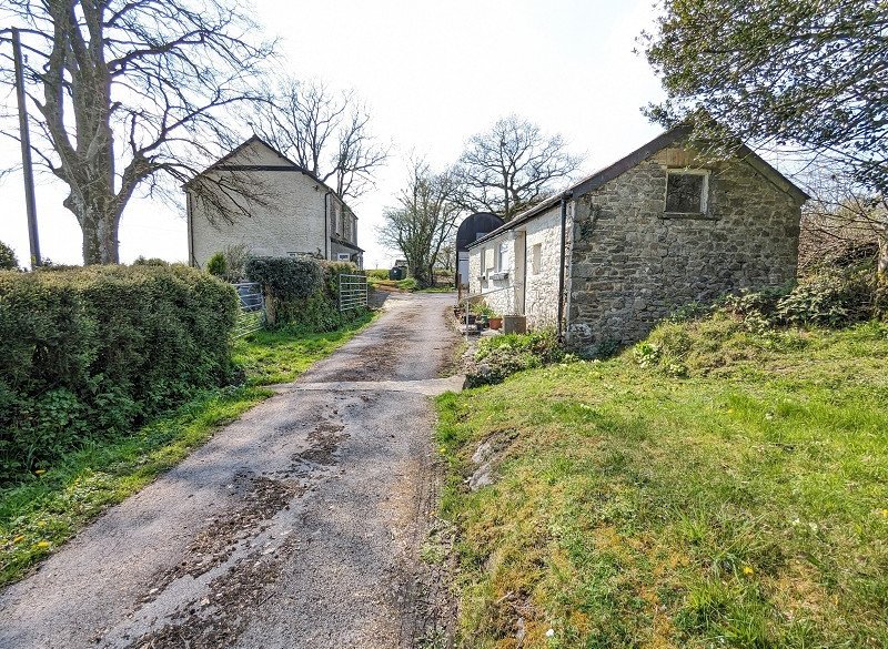 4 bedroom property for sale in Llwyn Yr Ynn, Dryslwyn, Carmarthenshire