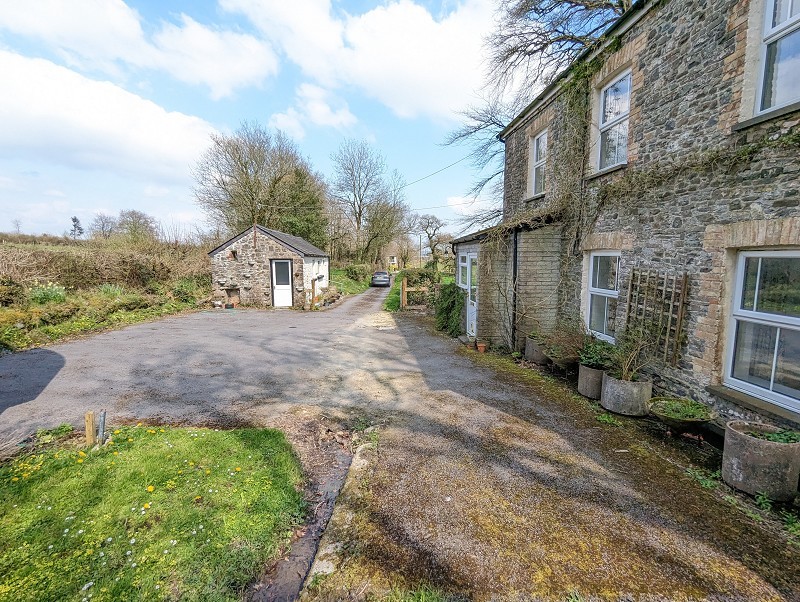 4 bedroom property for sale in Llwyn Yr Ynn, Dryslwyn, Carmarthenshire