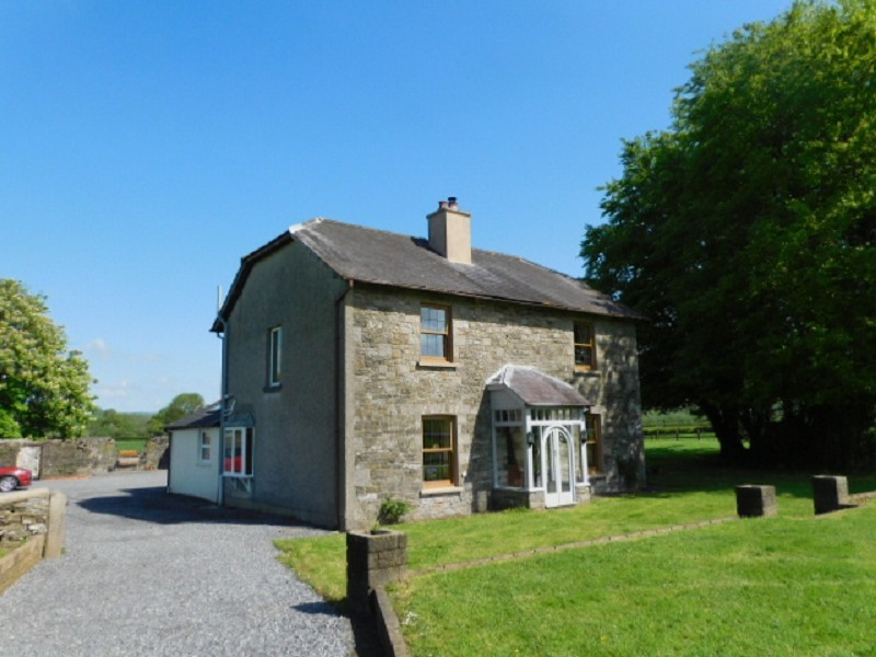 3 bedroom property for sale in Ffairfach, Llandeilo, Carmarthenshire