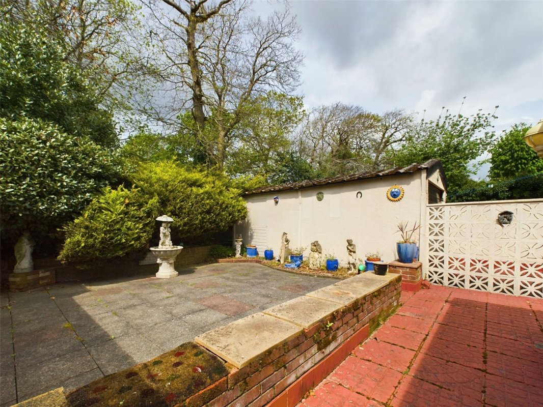 3 bedroom property for sale in Seaward Avenue, Southbourne, Bournemouth