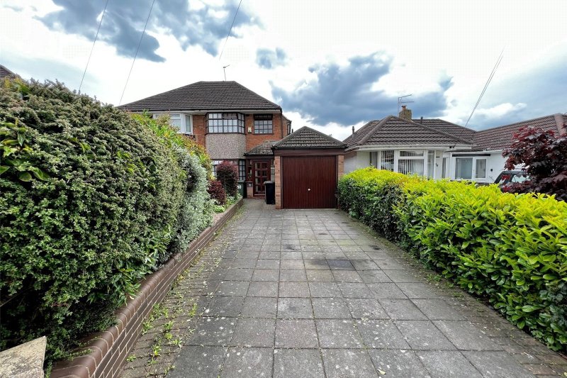 3 bedroom property for sale in Brean Avenue, Birmingham, West Midlands