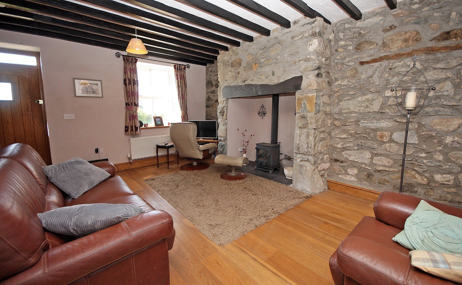 3 bedroom property for sale in Caeathro, Caernarfon, Gwynedd, LL55 £