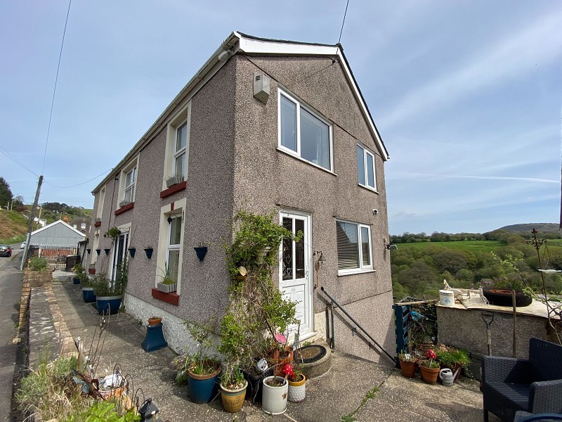 5 bedroom property for sale in Clydach Road, Craigcefnparc, Swansea