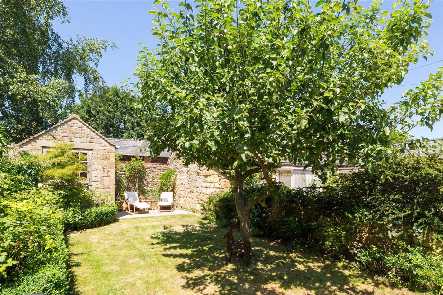 JacksonStops 3 bedroom property for sale in Park Road, Chipping