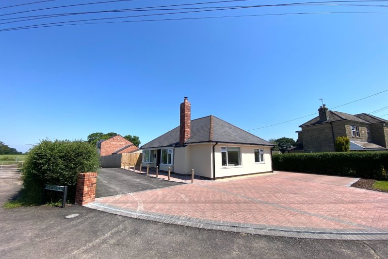 3 bedroom property for sale in Kingscote, Stratton Road,