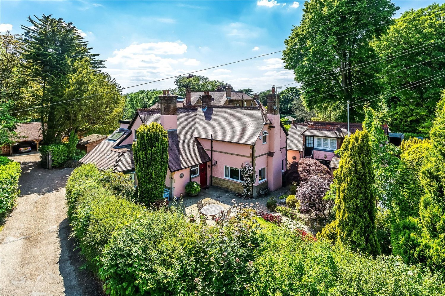 JacksonStops 3 bedroom property for sale in Pains Hill, Limpsfield