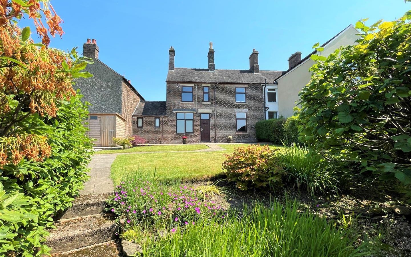 3 bedroom property for sale in Hazel House, Knypersley Hall Estate £