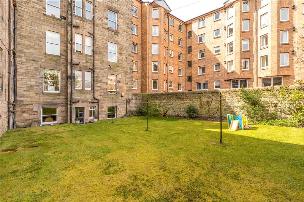 4 bedroom apartment for sale in Montagu Terrace, Edinburgh, EH3