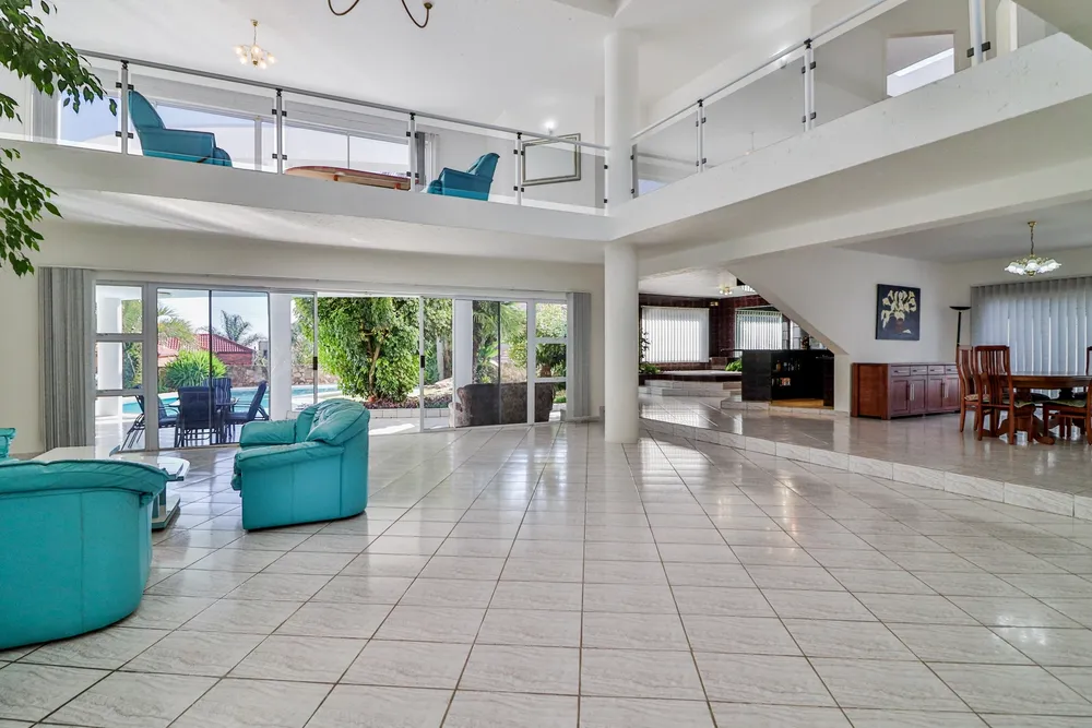 South Africa, Gauteng, Northcliff, Maluti Avenue, 94