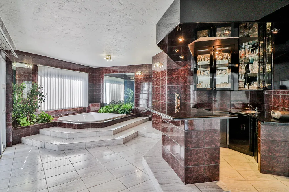 South Africa, Gauteng, Northcliff, Maluti Avenue, 94