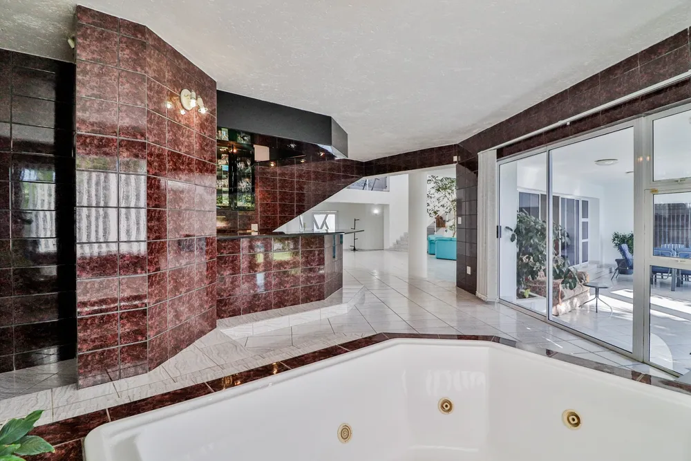 South Africa, Gauteng, Northcliff, Maluti Avenue, 94