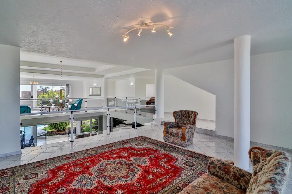 South Africa, Gauteng, Northcliff, Maluti Avenue, 94
