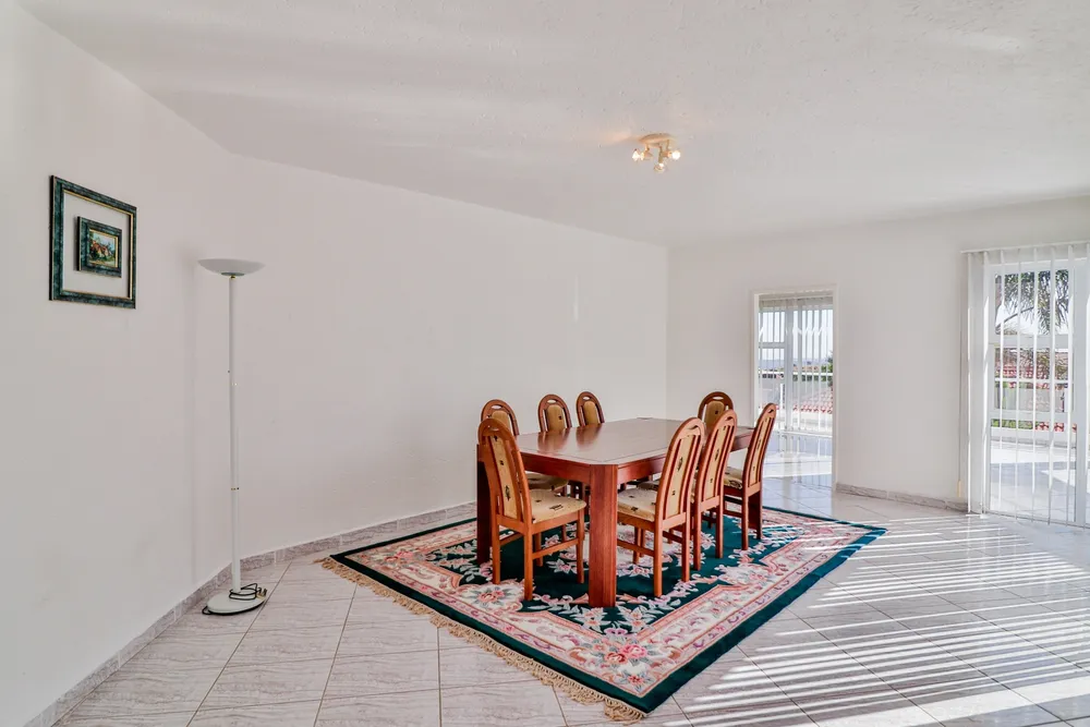 South Africa, Gauteng, Northcliff, Maluti Avenue, 94